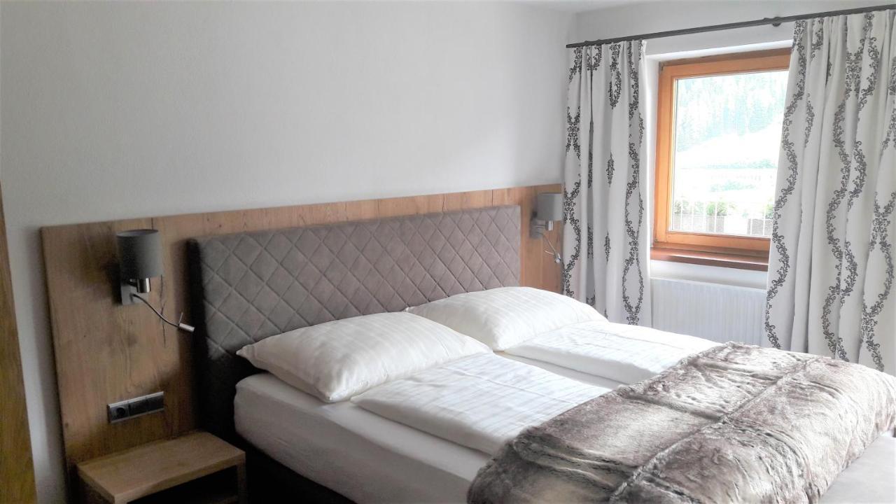 Hotel Garni Viktoria Санкт Антон ам Арлберг Екстериор снимка