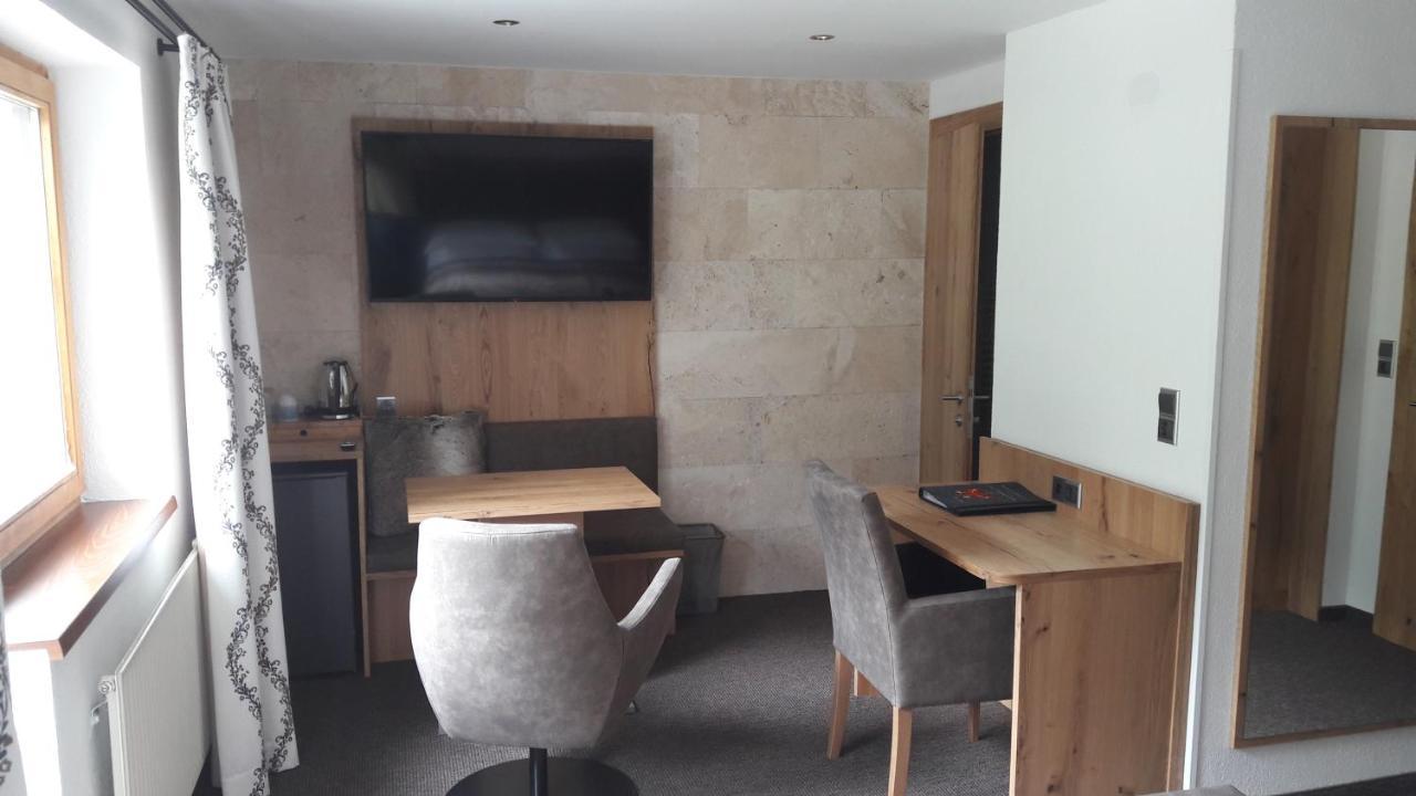Hotel Garni Viktoria Санкт Антон ам Арлберг Екстериор снимка