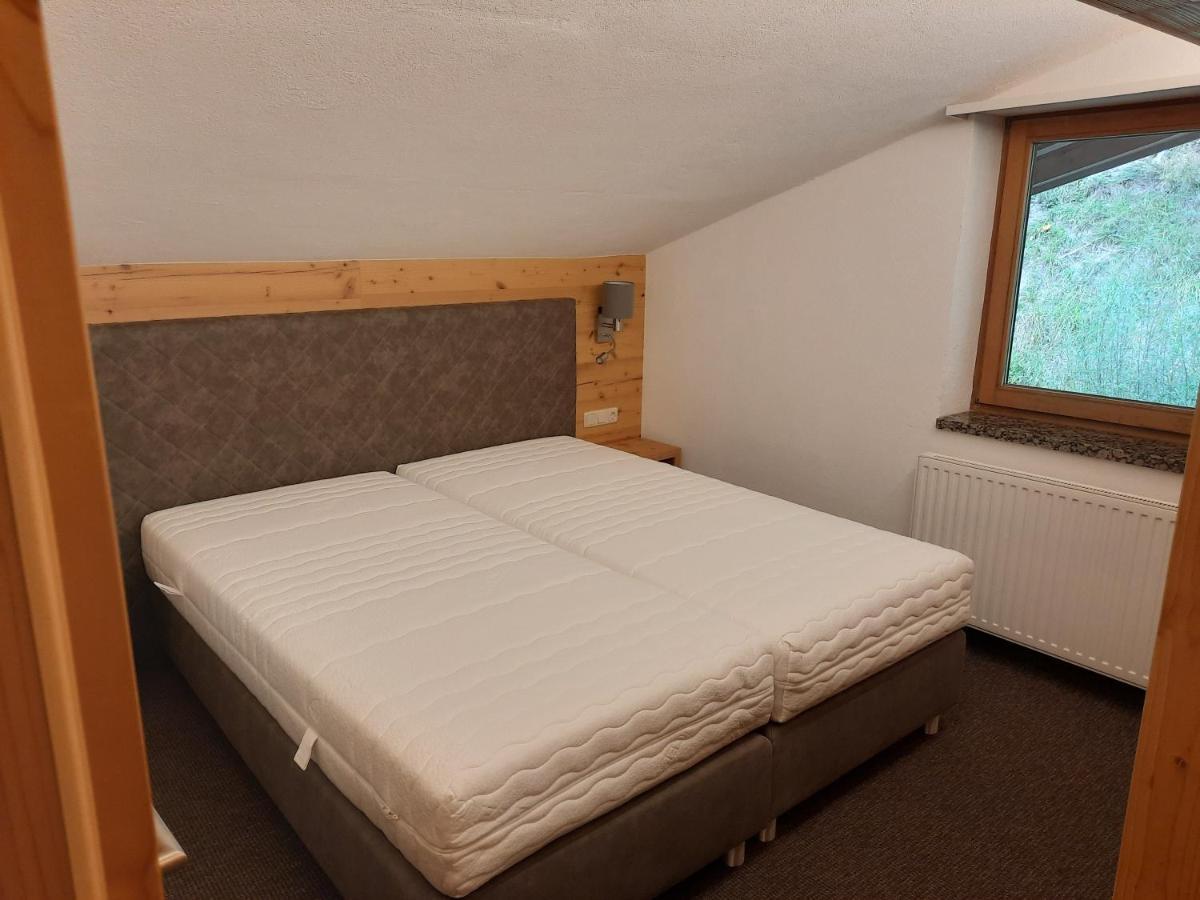 Hotel Garni Viktoria Санкт Антон ам Арлберг Екстериор снимка